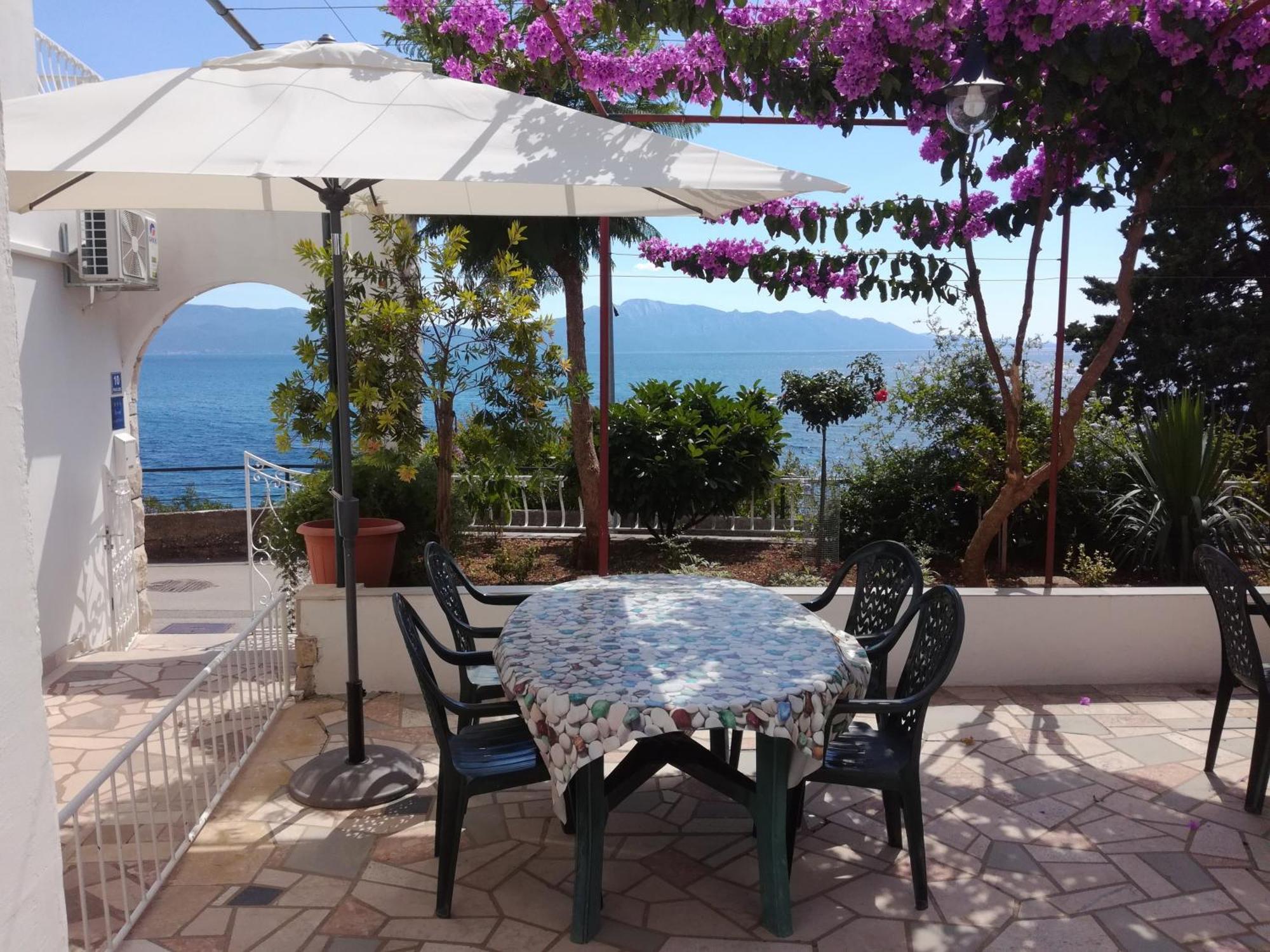 Apartments By The Sea Brist, Makarska - 505 Podaca Exteriör bild
